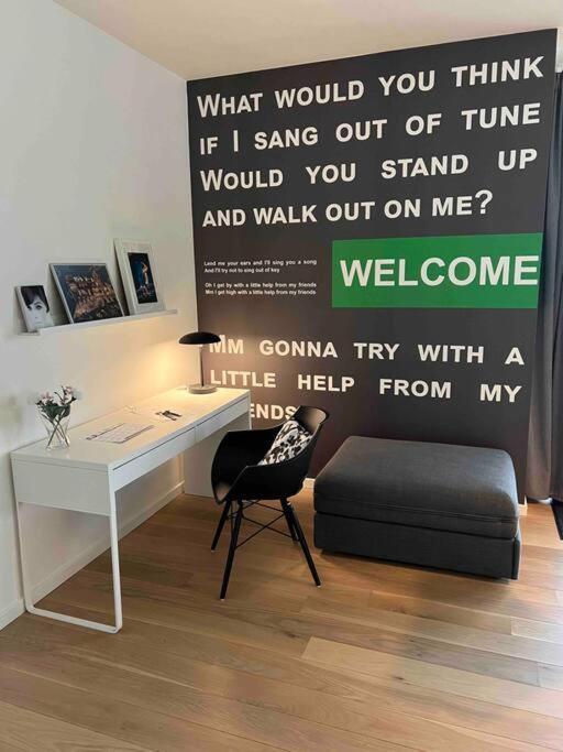 Apartment Bo Med Stil Og Udsigt Til Lystbadehavn Aarhus