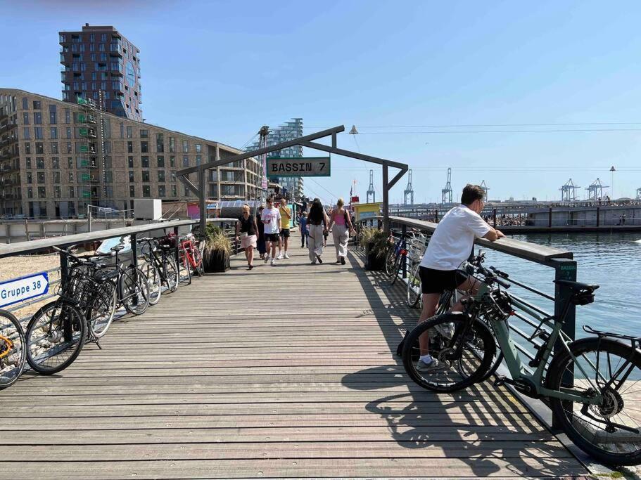 Bo Med Stil Og Udsigt Til Lystbadehavn * Aarhus