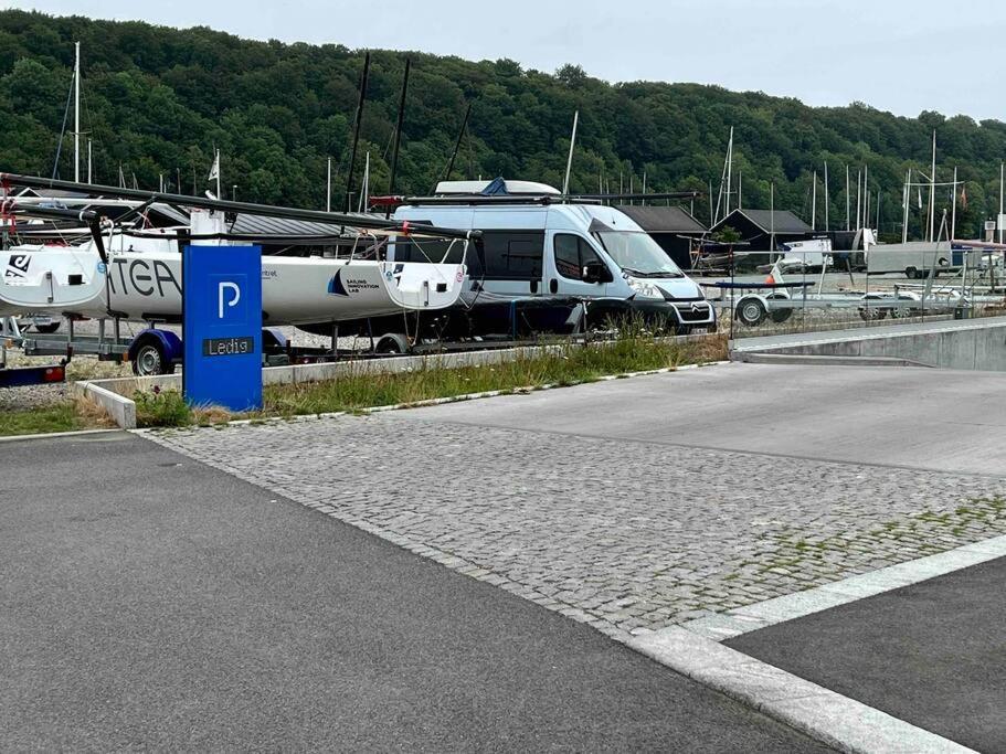 Bo Med Stil Og Udsigt Til Lystbadehavn Lägenhet Århus