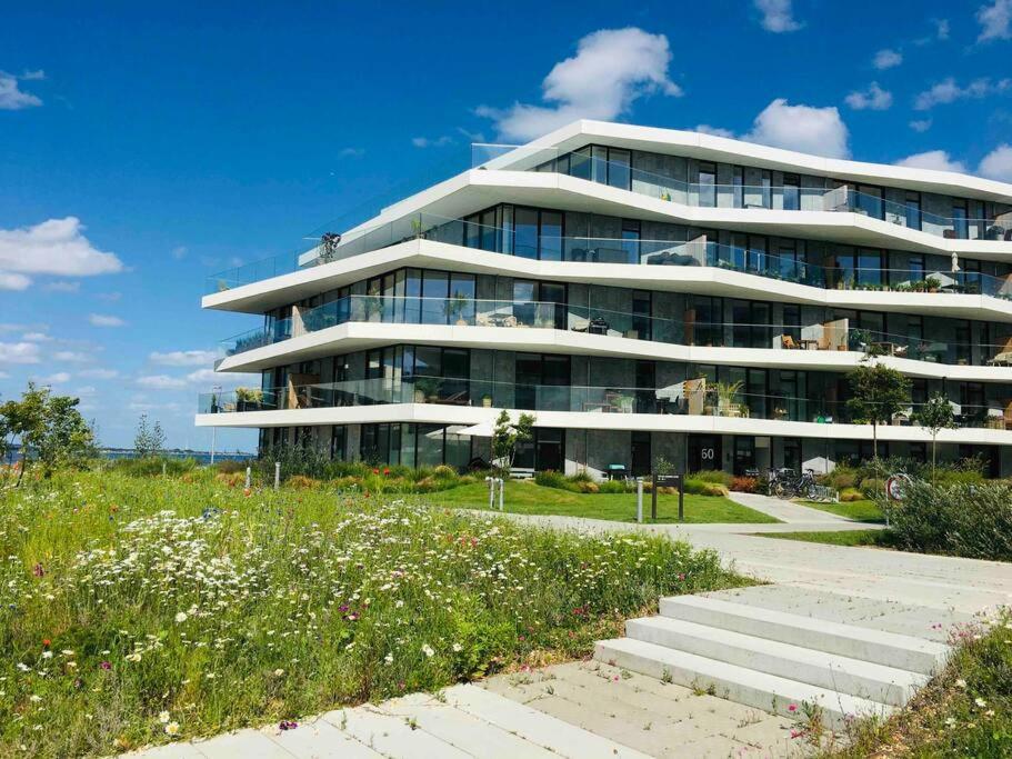 Apartment Bo Med Stil Og Udsigt Til Lystbadehavn *
