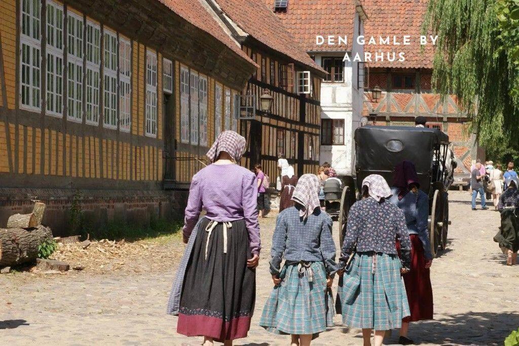 Bo Med Stil Og Udsigt Til Lystbadehavn Lägenhet *