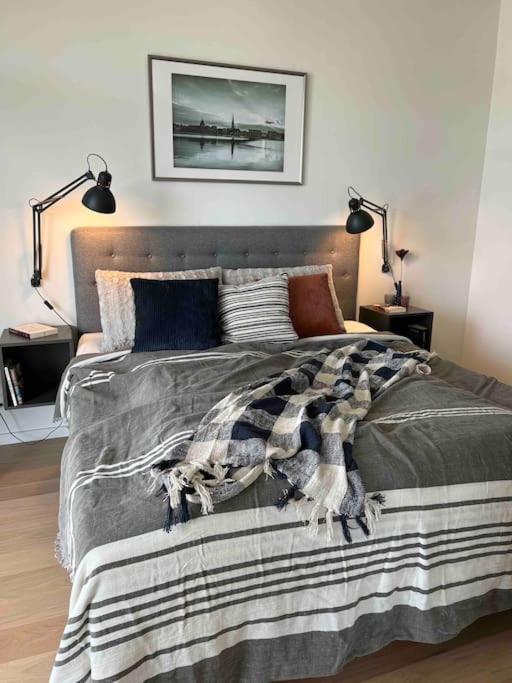Bo Med Stil Og Udsigt Til Lystbadehavn * Århus