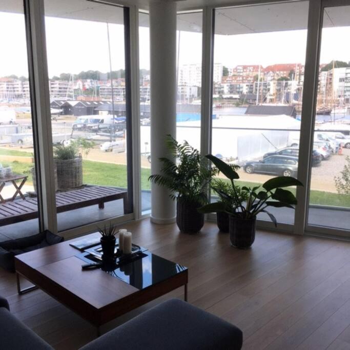 Bo Med Stil Og Udsigt Til Lystbadehavn Apartamento Aarhus